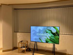 Căn Hộ 3 Phòng Ngủ (Three-Bedroom Apartment)