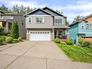 Troutdale Treasure - Spacious 3BR, 3 Bath Home near Edgefield - Gresham