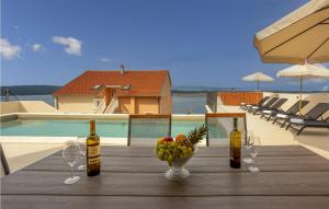 1 Bedroom Awesome Home In Dramalj