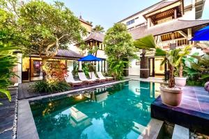 Lovely 5BR-Villa by Rock-STR at the heart of Canggu just 5min walk to the beach