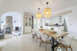 Échappée ensoleillée à Moraira dans une villa pour 8