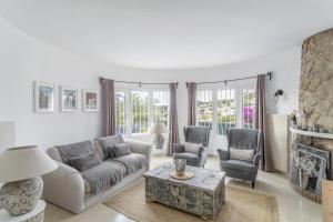 Échappée ensoleillée à Moraira dans une villa pour 8