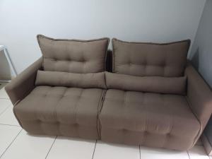 Quarto e sala perto da praia de Copacabana e metrô