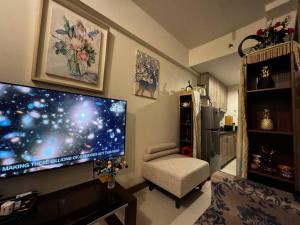 Penthouse Lvl Luxury Cndo Nr MOA