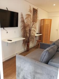 Studio Contemporâneo no centro de São Paulo, ao lado do metrô e 25 de março com piscina