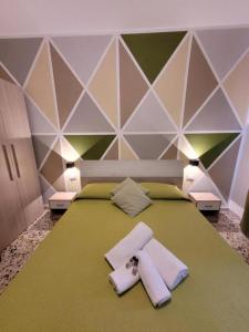 "Fly to Venice" Airport