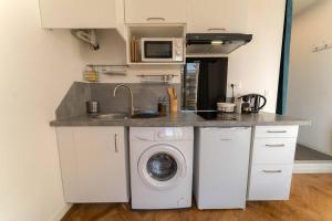 NICE CENTRE-VILLE STUDIO 2 en étage