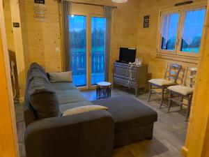 Chalets Gite Sous-Poupet : photos des chambres