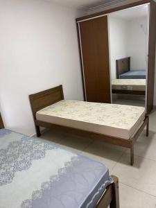 Apto frente Praia Itararé