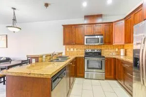 Private apartment with 2 bedrooms, 2 bathrooms, living area, laundry included - 吉尔福德