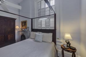 Queen Room room in The Duff Green Mansion