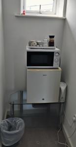 Cheerful house, private room and private shower toilet. comfortable king size mattress