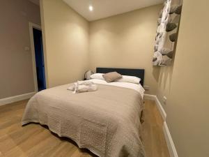 KingsHouse In Cheam Village