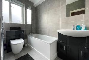 KingsHouse In Cheam Village