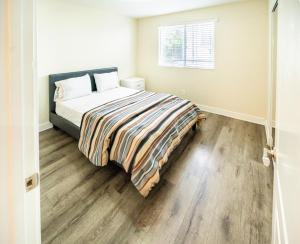 Large chic 5-bedroom 3 bathroom clost to Downtown LA