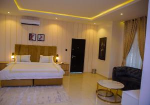 Elcastillo Homes