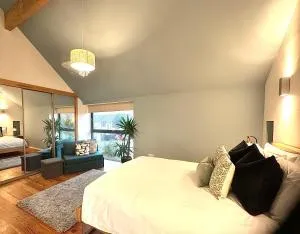 The Highland MoonRay - Daviot