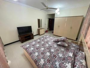 Queens Rentals - Three Bedroom Apartment - Kimweri - Masaki - Dar es Salaam
