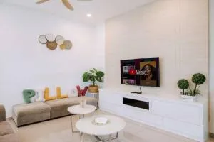 Pillow Cottage Semi-D Home Stay Town Malacca (18pax) - Kampong Bukit Rambai