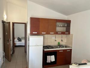 Apartments with parking space Nemira, Omis - 21891