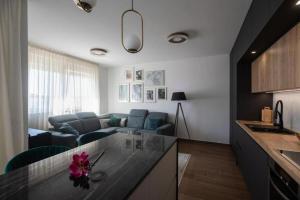 Apartments with parking space Zadar - 21919