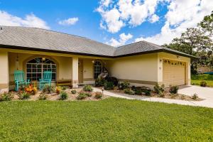 Sunny Oasis Getaway -Heated Pool-Mini Golf-Near Beach