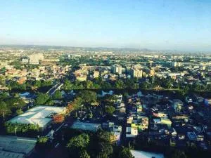 2BR Cozy Unit/WIfi/Pool/Skyline view @Pasig - 帕西格