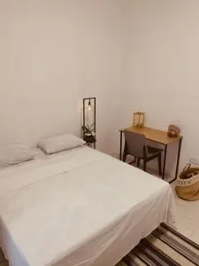 Quarto Privativo - Casa Pé de Açaí - Próximo ao Allianz Parque - Jaraguá