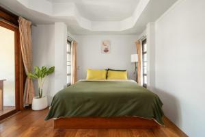 Betel Palm Village - Casa Retreat