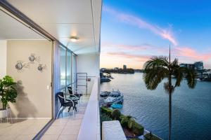Amazing Water Views Surfers Paradise