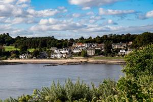 Seaside Place, Aberdour