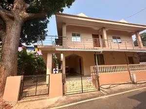 James Guesthouse - Pale