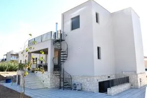 Mini n Cozy Polles Elies - Áyioi Asómatoi