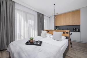 GO Apartments Studio with Balcony Rakowicka Cracow by Renters