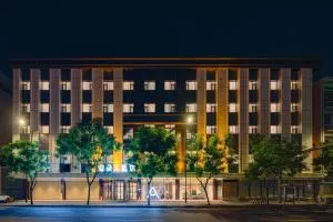 成都双楠武侯大道地铁站亚朵X酒店 - 双流县