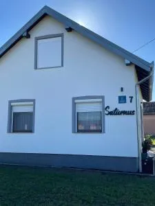 Kuća za odmor Saturnus - Karanac