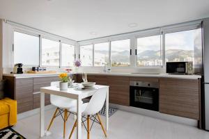 Hola MarBella Cozy Penthouse Old town & Beach