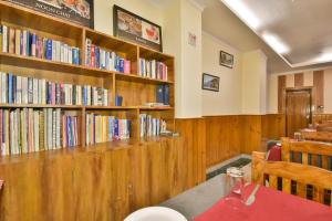 The Posh Hotel near Mall Road with Hassle Free Covered Parking