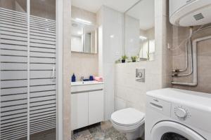 Appartements One-bedroom apartment with parking : photos des chambres