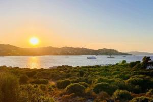 Villino con vista mare e piscina img24
