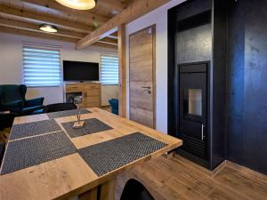 Chalet U lesa by Interhome