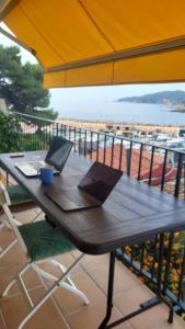 Apartment in front of the sea