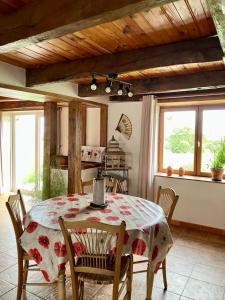Maisons de vacances La Jousselinie : Maison 2 Chambres