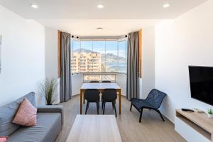Seaview 1 bedroom modern apartment - 3hvězdičkové hotely ve městě Fuengirola