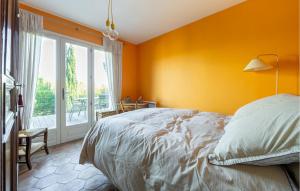 Maisons de vacances Awesome Home In Paradou : photos des chambres