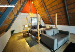 Oh - Bali Villa by Travent Mug