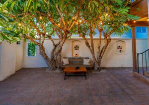 Ocean View Spanish Beauty Half Block to Beach