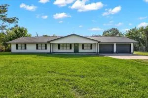 Updated 4 bedroom home in Oragnefield - Port Arthur