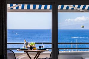 Stunning Sea View Apartment