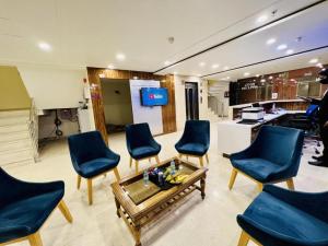 Hotel Apple Inn & Suites, New Delhi